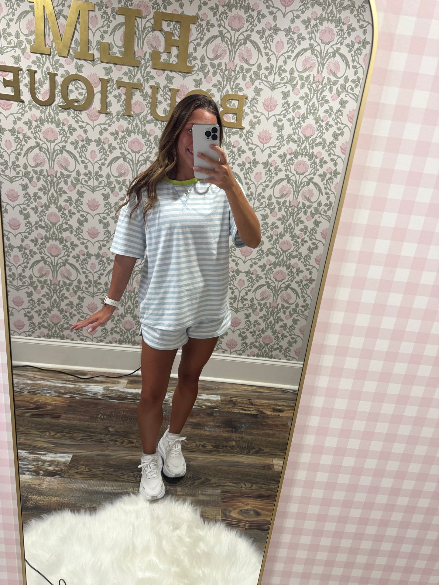 Striped set